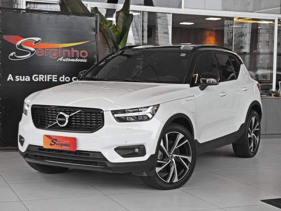 VOLVO XC40 1.5 T5 RECHARGE R-DESIGN GEARTRONIC